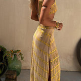 Bianca – Haljina s Dubokim Izrezom i Odvažnim Dizajnom