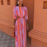 Paloma – Haljina s Odvažnim Akcentom