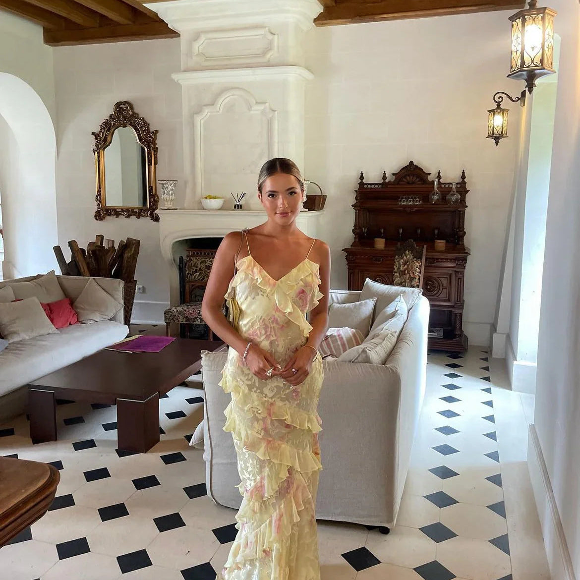 Julieta | Duga Haljina s Volanima – Graciozna i Romantična