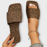 Ravne papuče s leopard uzorkom