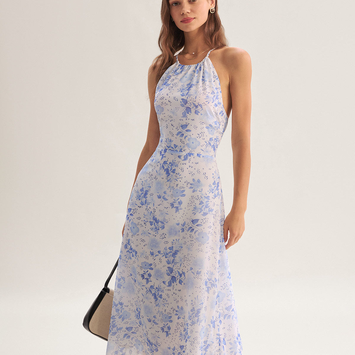 Clarice | Midi Plava Cvjetna Haljina s Halter Dekolteom